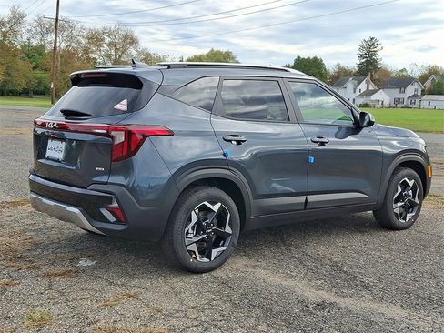 New 2026 Kia Seltos S image 4