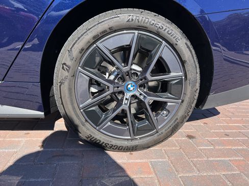 Used 2024 BMW i4 eDrive35 w/ Premium Package image 13