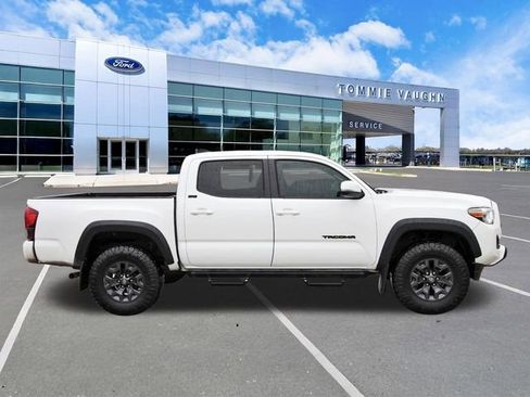 Used 2021 Toyota Tacoma SR5 w/ Trail Edition AWD/4WD image 5