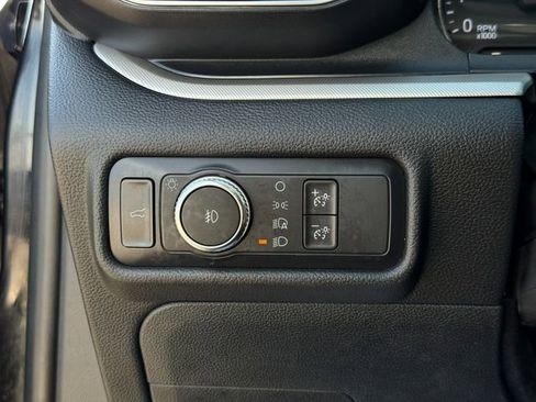 Used 2020 Ford Explorer XLT w/ Equipment Group 202A image 39