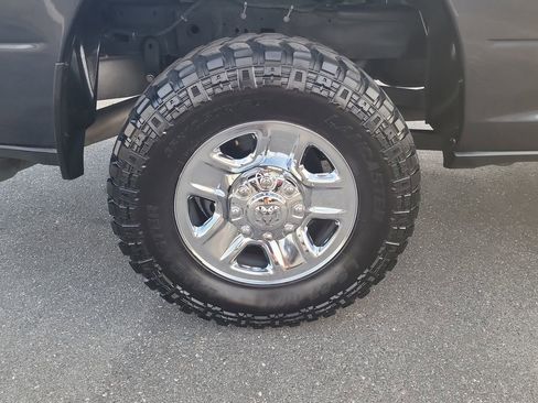 Used 2019 RAM 2500 Big Horn image 5