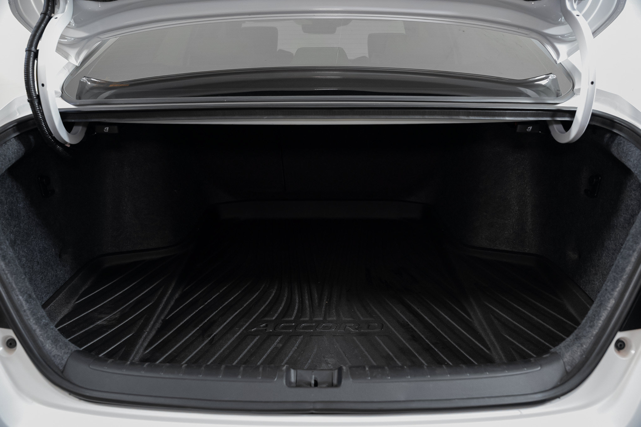 Used 2022 Honda Accord EX-L image 37