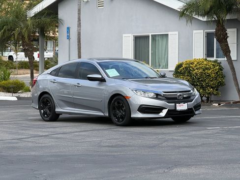 Used 2018 Honda Civic LX image 7