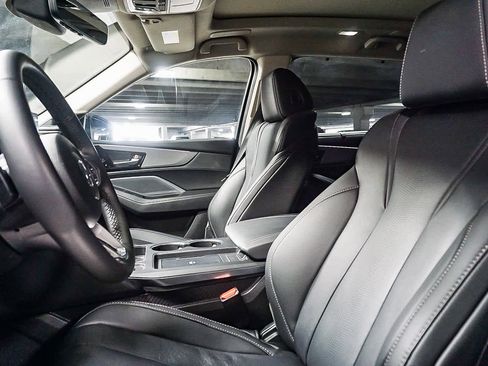 Used 2025 Acura MDX SH-AWD w/ Technology Package image 21