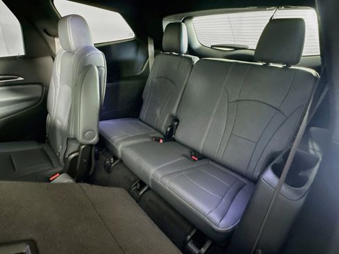 Used 2023 Buick Enclave Essence w/ Sport Touring Edition FWD image 29