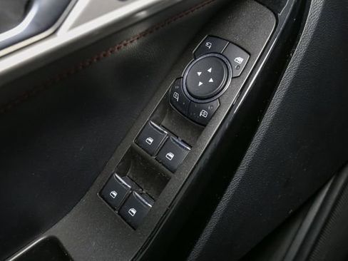 Used 2024 Ford Explorer ST-Line w/ Class IV Trailer Tow Package image 40