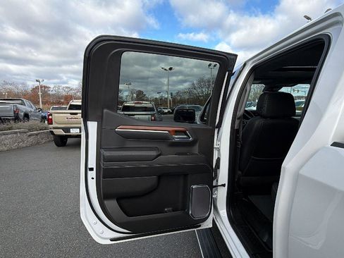 Certified 2023 GMC Sierra 1500 Denali w/ Denali Reserve Package image 24