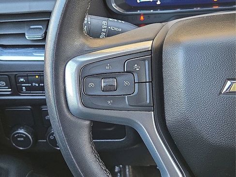 Used 2023 Chevrolet Suburban LT image 20