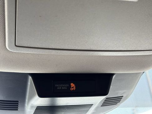 Used 2026 Nissan Rogue S FWD image 21