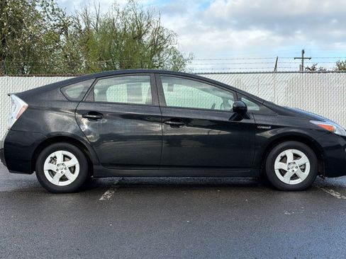Used 2010 Toyota Prius image 3