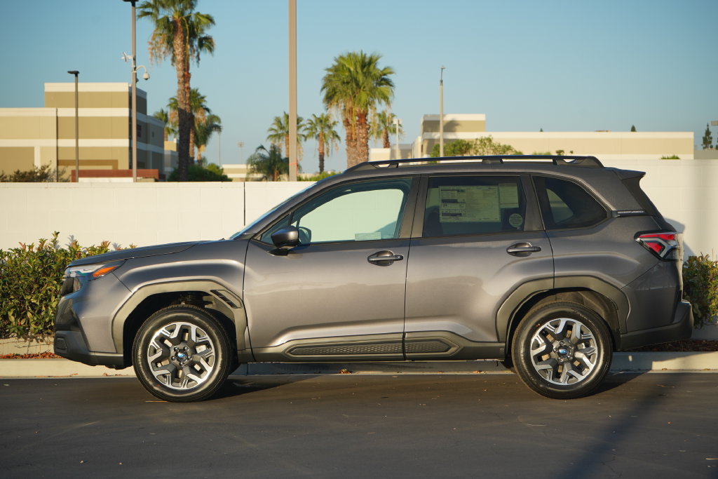 New 2026 Subaru Forester Premium AWD/4WD image 3