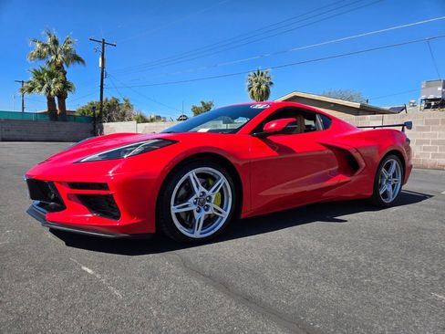Used 2022 Chevrolet Corvette Stingray Preferred Cpe w/ Z51 Performance Package image 2