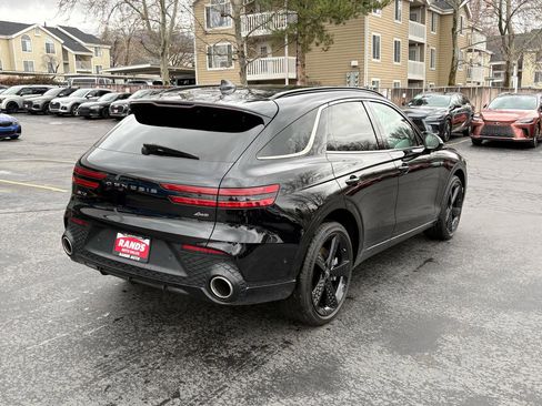 Used 2024 Genesis GV70 2.5T Sport Prestige w/ Sport Prestige Package image 9