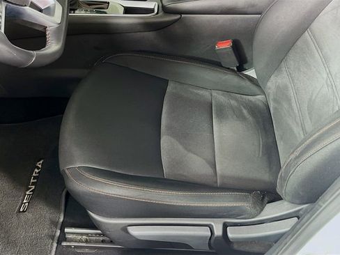 Used 2024 Nissan Sentra SR FWD image 19