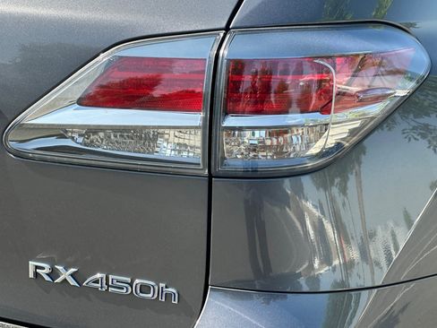 Used 2013 Lexus RX 450h AWD w/ Navigation Pkg image 28