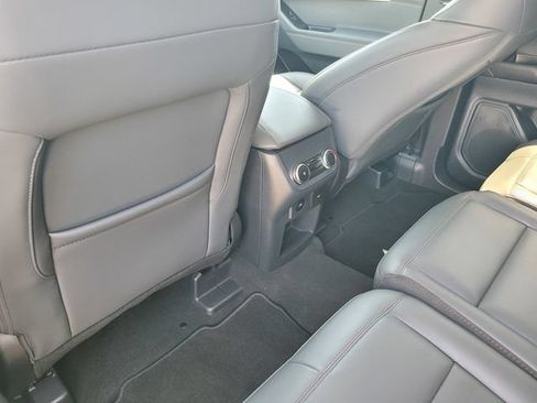 Used 2026 Ford Explorer Active w/ Active Comfort Package RWD image 12