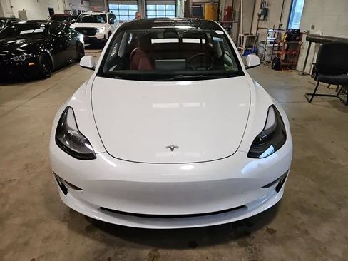 Used 2023 Tesla Model 3 Performance image 4