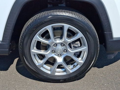 Certified 2023 Jeep Compass Latitude AWD/4WD image 8
