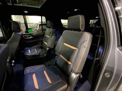 Used 2023 GMC Yukon XL AT4 image 20