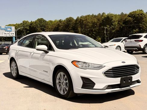 Used 2019 Ford Fusion SE FWD image 5