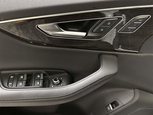Used 2023 Audi Q7 3.0T Premium Plus w/ Premium Plus Package image 12