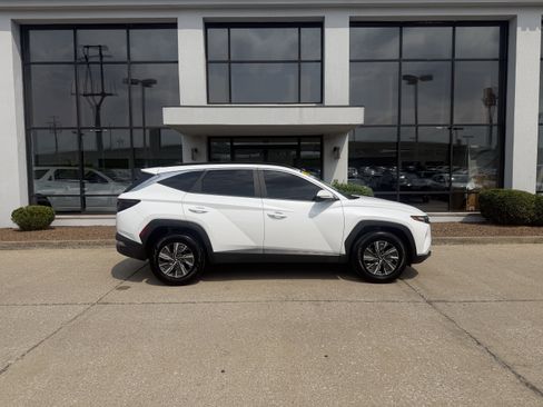 Certified 2022 Hyundai Tucson Blue w/ Cargo Package AWD/4WD image 3