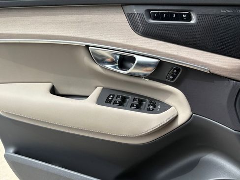 New 2026 Volvo XC90 B6 Ultra w/ Protection Package Premier AWD/4WD image 17