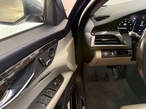 Used 2018 Cadillac CT6 Luxury image 12