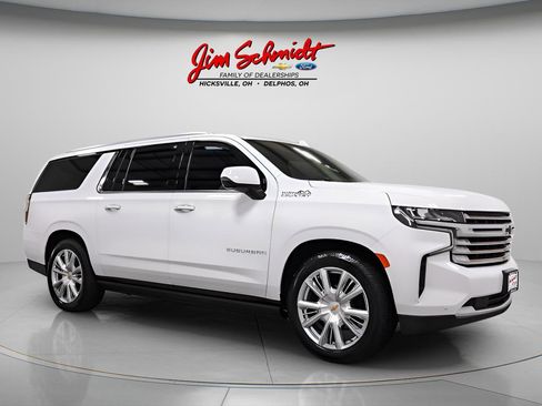 Used 2022 Chevrolet Suburban High Country AWD/4WD image 1