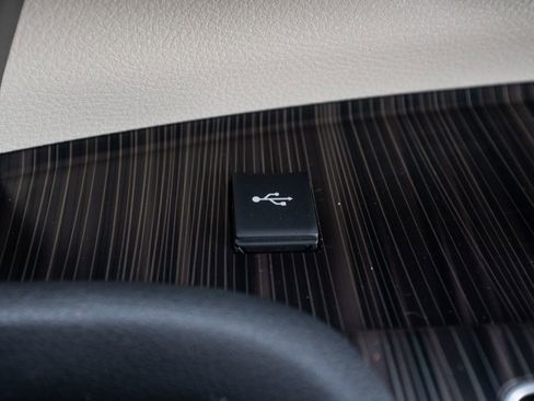 Used 2021 Toyota Sienna Platinum image 35