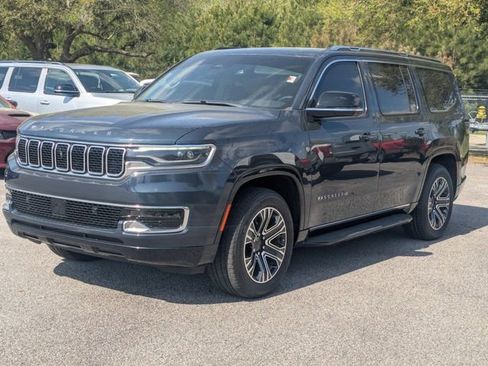 Used 2024 Jeep Wagoneer 2WD w/ Premium Group I image 7