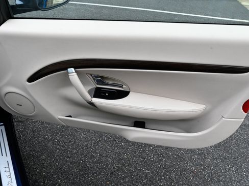Used 2012 Maserati GranTurismo Convertible RWD image 47