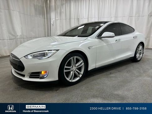 Used 2016 Tesla Model S 70D image 5