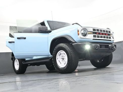 Used 2025 Ford Bronco Heritage Edition AWD/4WD image 43
