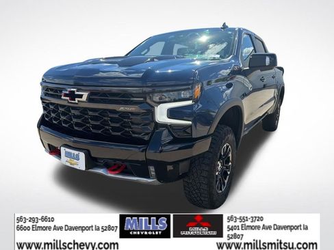 Used 2023 Chevrolet Silverado 1500 ZR2 w/ Technology Package AWD/4WD image 1