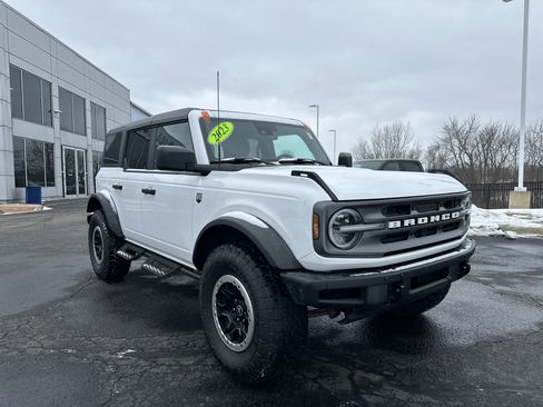 Used 2023 Ford Bronco Big Bend w/ Sasquatch Package image 1