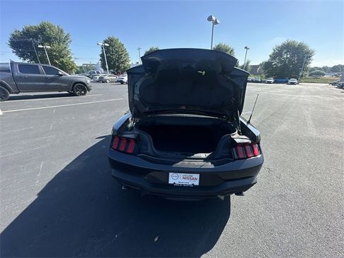 Used 2024 Ford Mustang Premium image 18