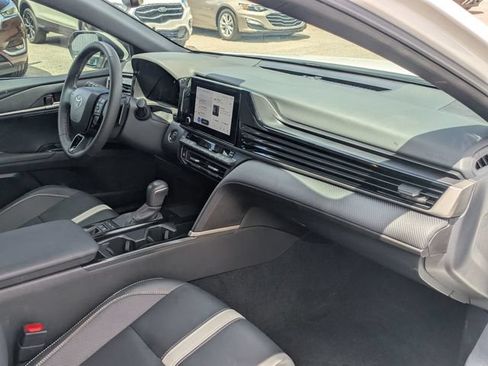 Used 2025 Toyota Camry SE w/ Convenience Package FWD image 31