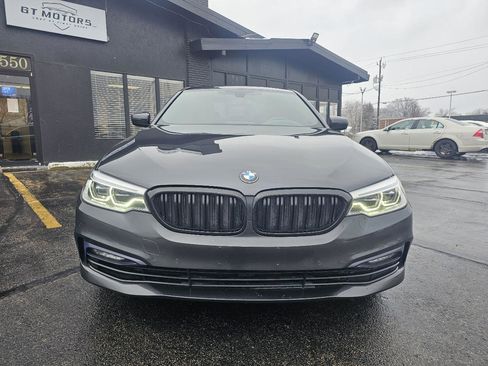 Used 2017 BMW 540i xDrive image 2