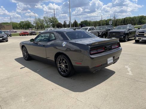Used 2018 Dodge Challenger GT image 3