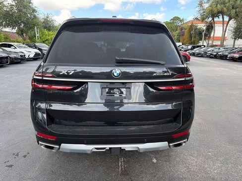 Used 2024 BMW X7 xDrive40i w/ Premium Package AWD/4WD image 4