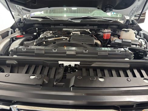 New 2025 GMC Sierra 2500 SLT w/ SLT Convenience Package image 43