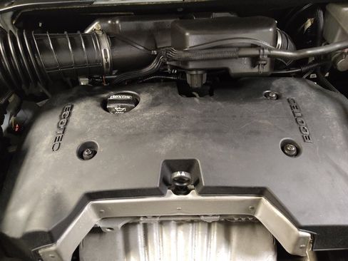 Used 2020 GMC Acadia SLE image 30