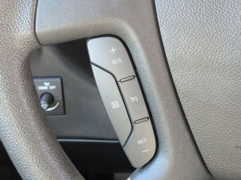 Used 2024 GMC Savana 2500 w/ Driver Convenience Package image 27