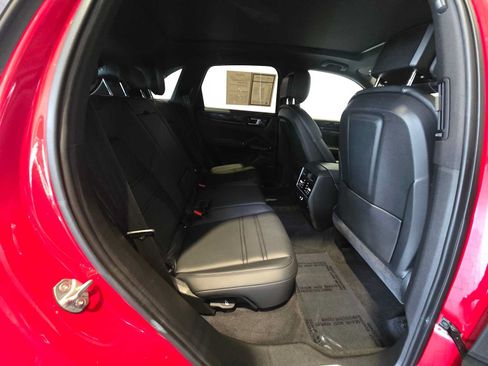 Used 2023 Porsche Cayenne AWD/4WD image 14