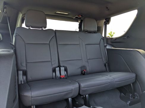 Used 2024 Chevrolet Tahoe Z71 w/ Luxury Package image 51