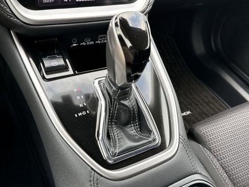 Used 2025 Subaru Outback Premium image 22