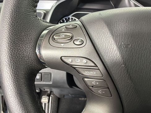 Used 2023 Nissan Murano SV AWD/4WD image 17