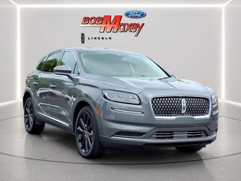 Used 2023 Lincoln Nautilus Reserve w/ Monochromatic Package AWD/4WD image 3
