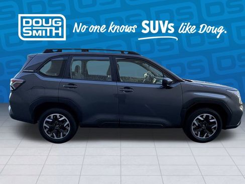Used 2025 Subaru Forester image 5